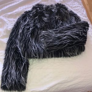 Faux fur jacket 💕